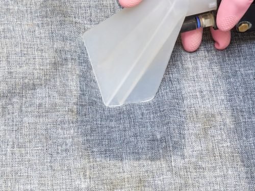 serviço de limpeza profunda de sofás em curitiba